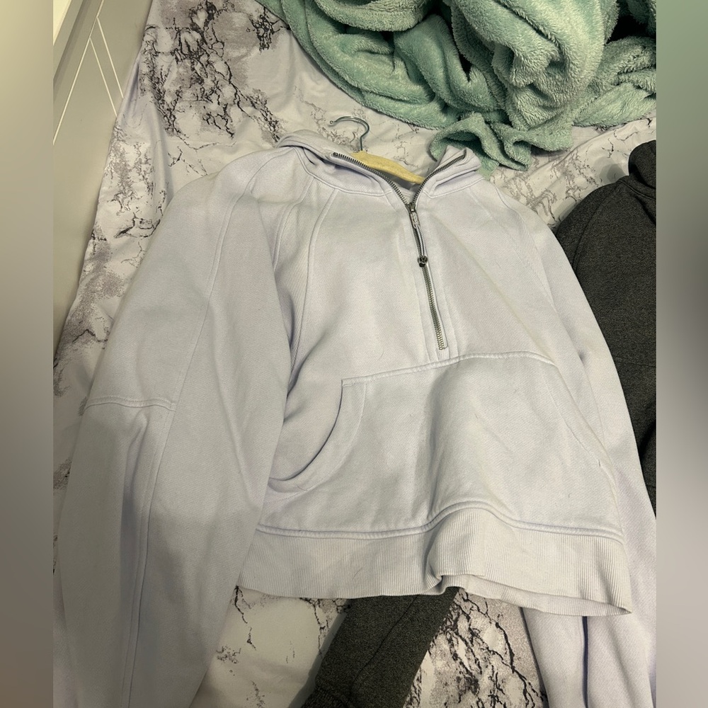 Lululemon scuba
M/L